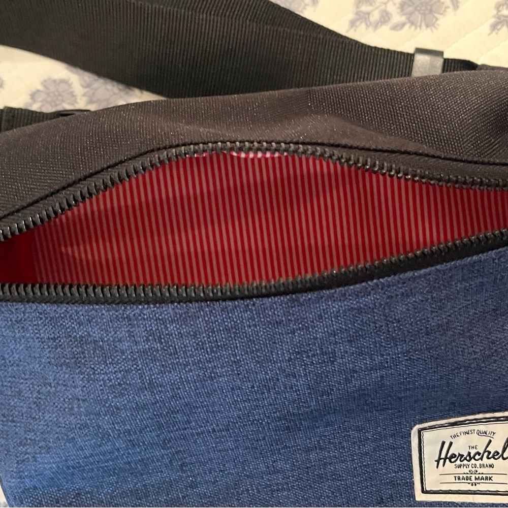 Herschel Supply Company Fifteen Waist Bag Fanny Pack View 3